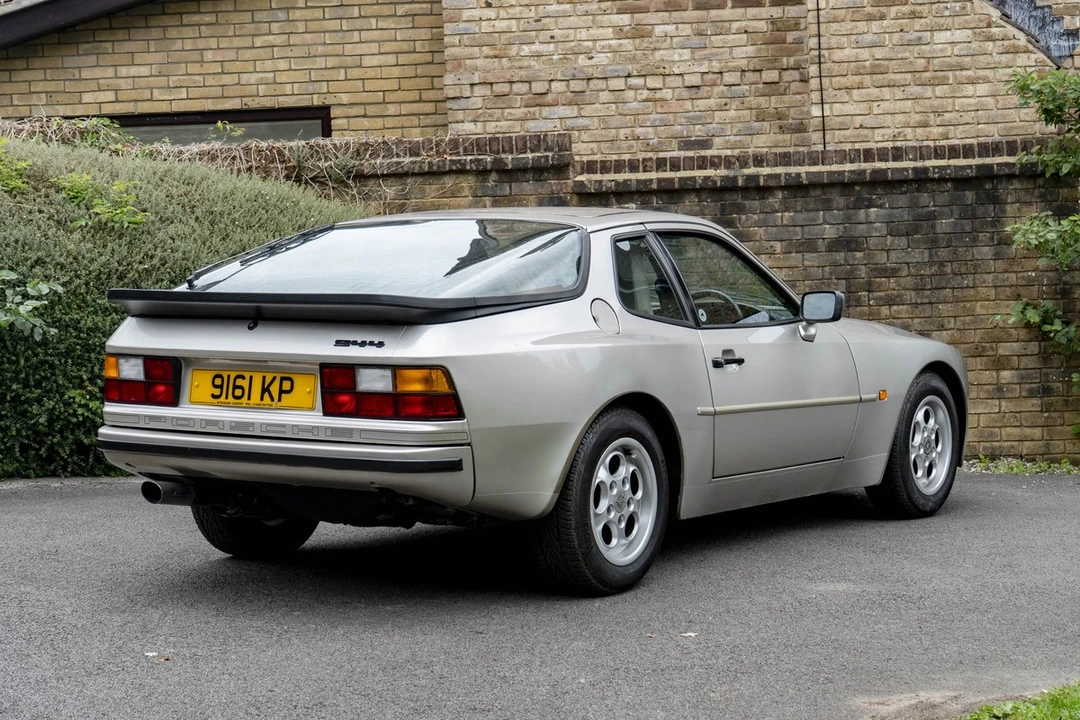 1986 Porsche 944 - Image 12 of 30