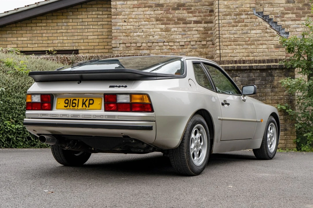 1986 Porsche 944 - Image 16 of 30