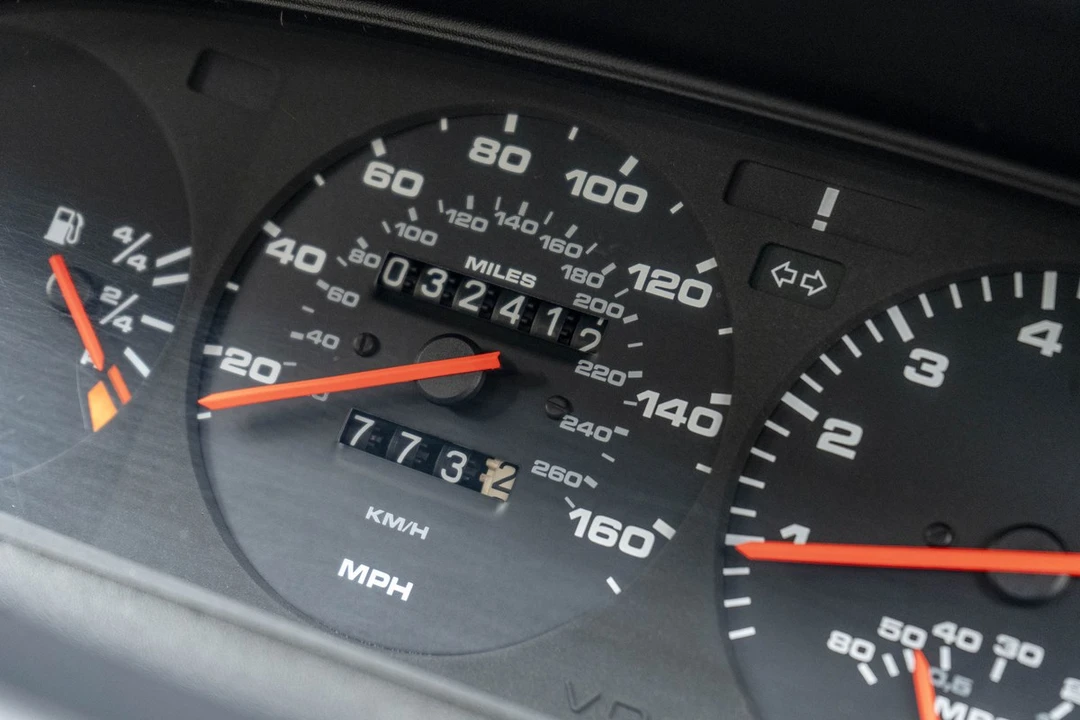 1986 Porsche 944 - Image 23 of 30