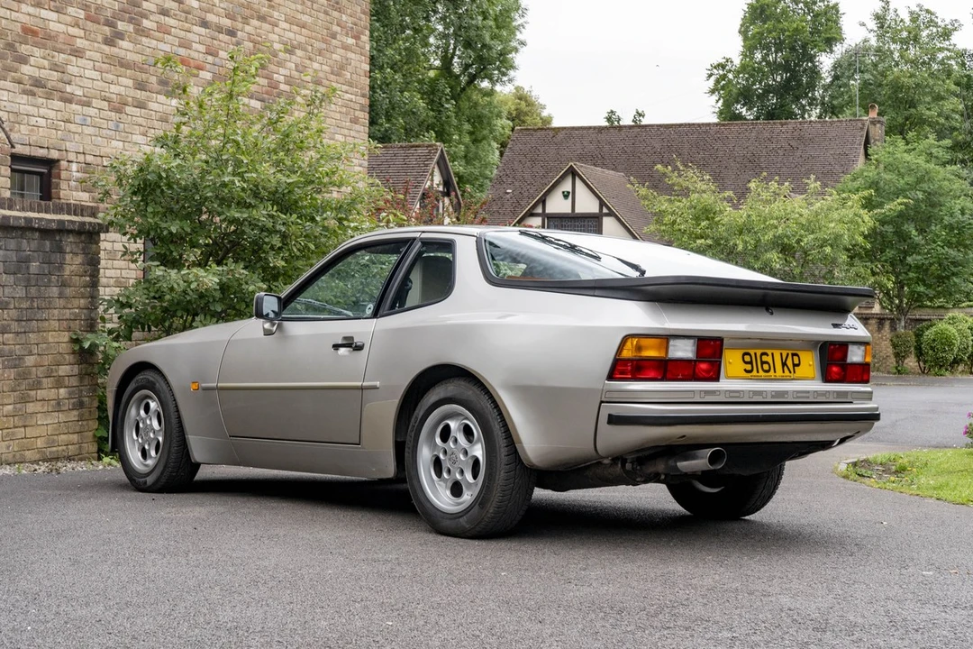 1986 Porsche 944 - Image 13 of 30
