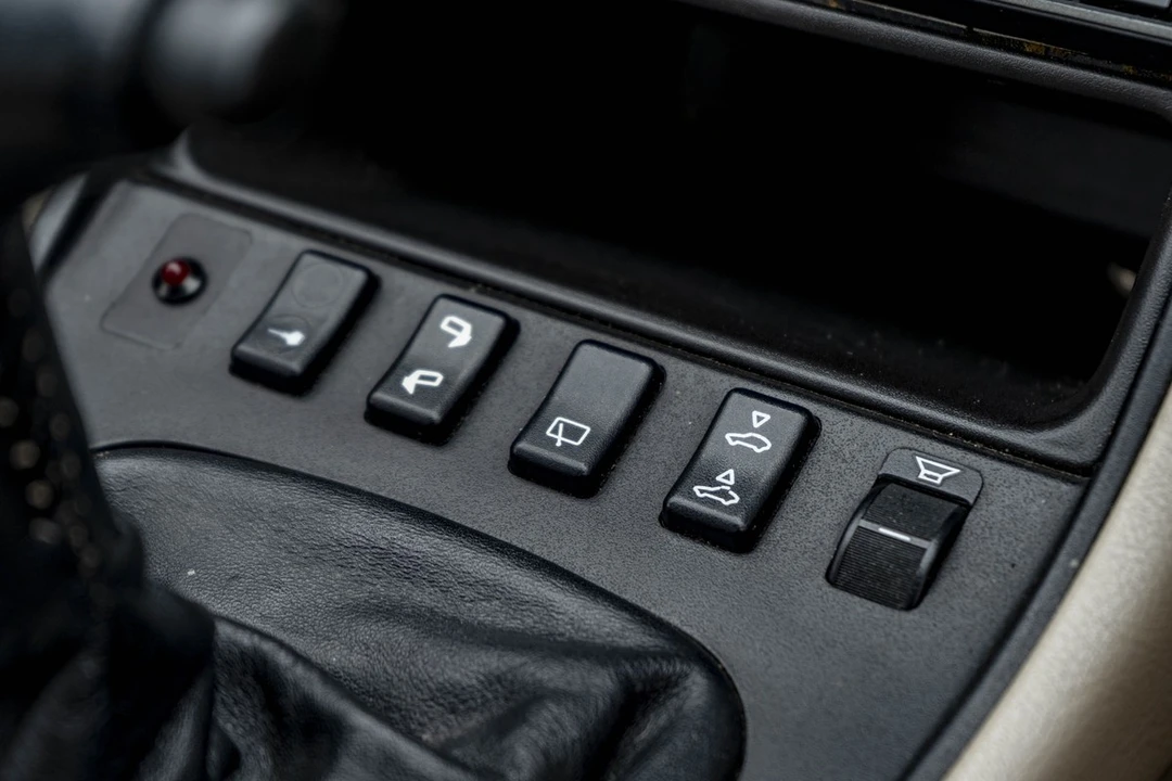 1986 Porsche 944 - Image 29 of 30