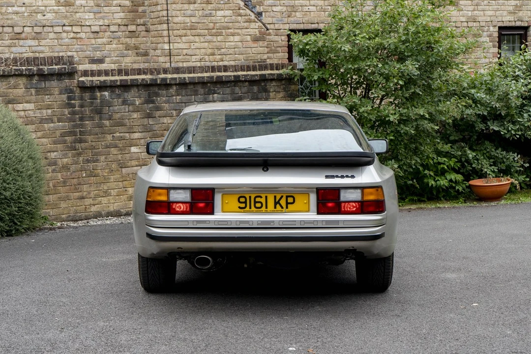 1986 Porsche 944 - Image 11 of 30