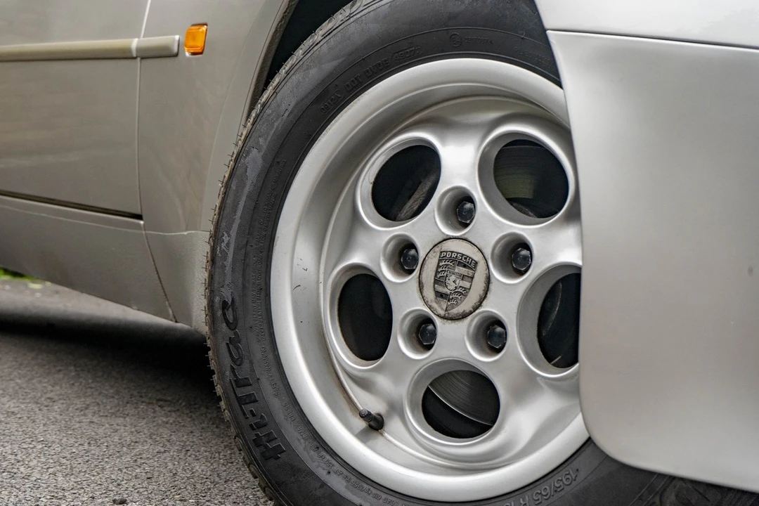 1986 Porsche 944 - Image 22 of 30