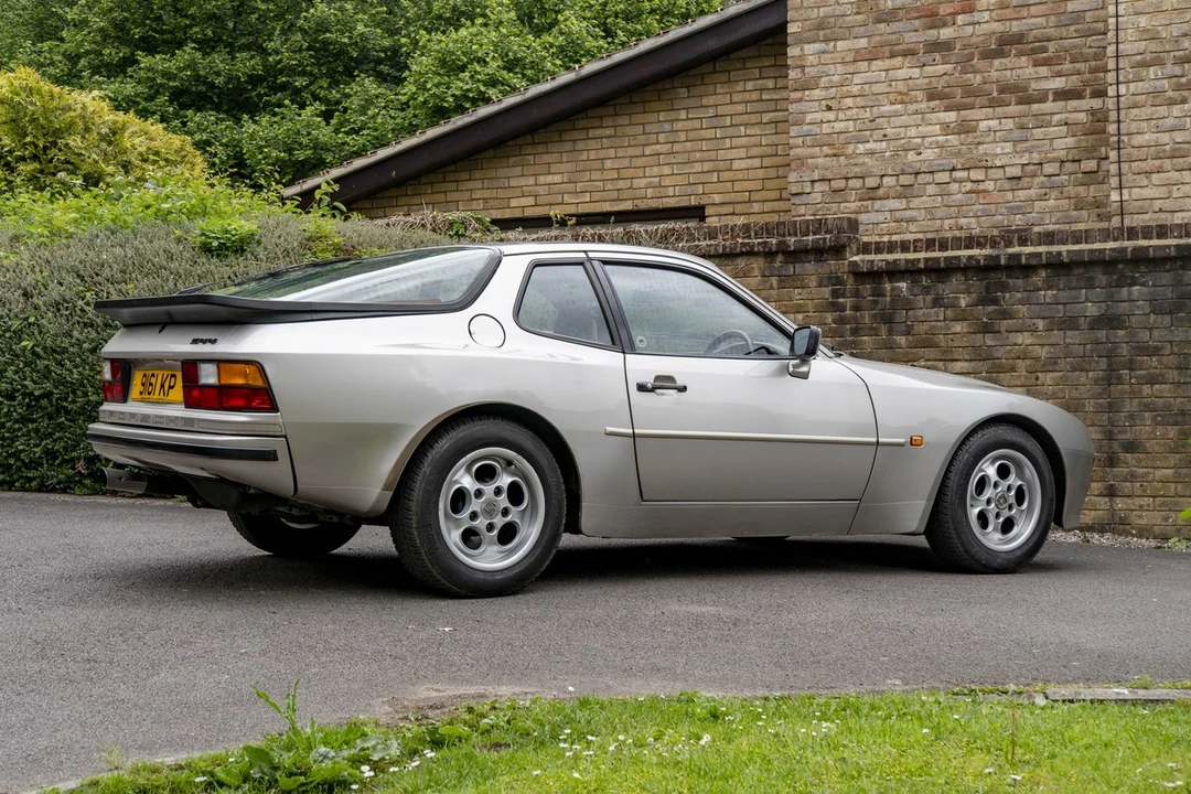 1986 Porsche 944 - Image 14 of 30