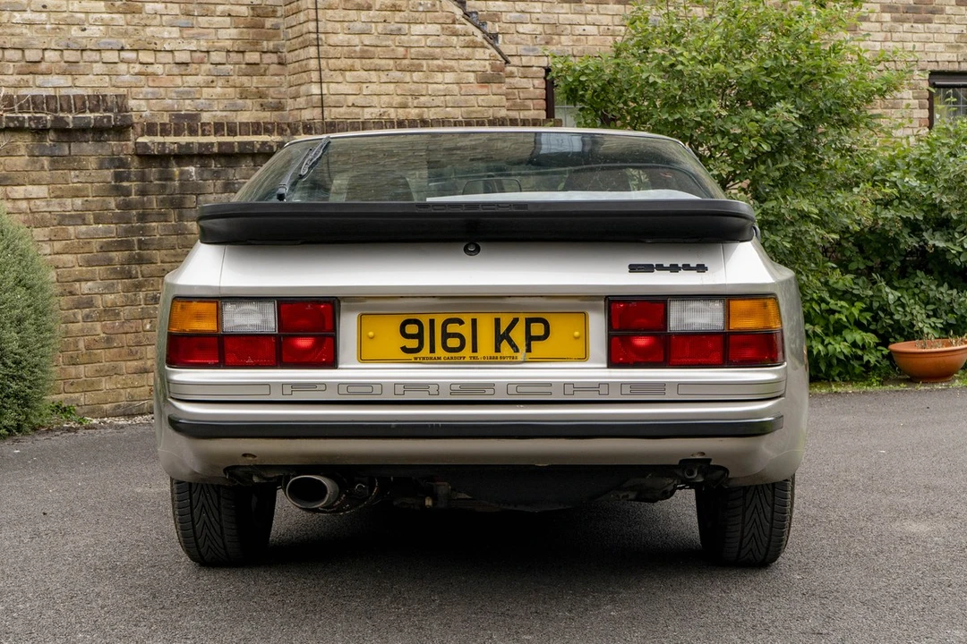 1986 Porsche 944 - Image 17 of 30