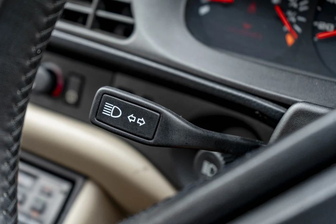 1986 Porsche 944 - Image 26 of 30