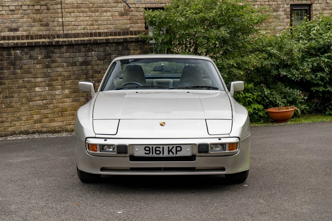 1986 Porsche 944 - Image 2 of 30