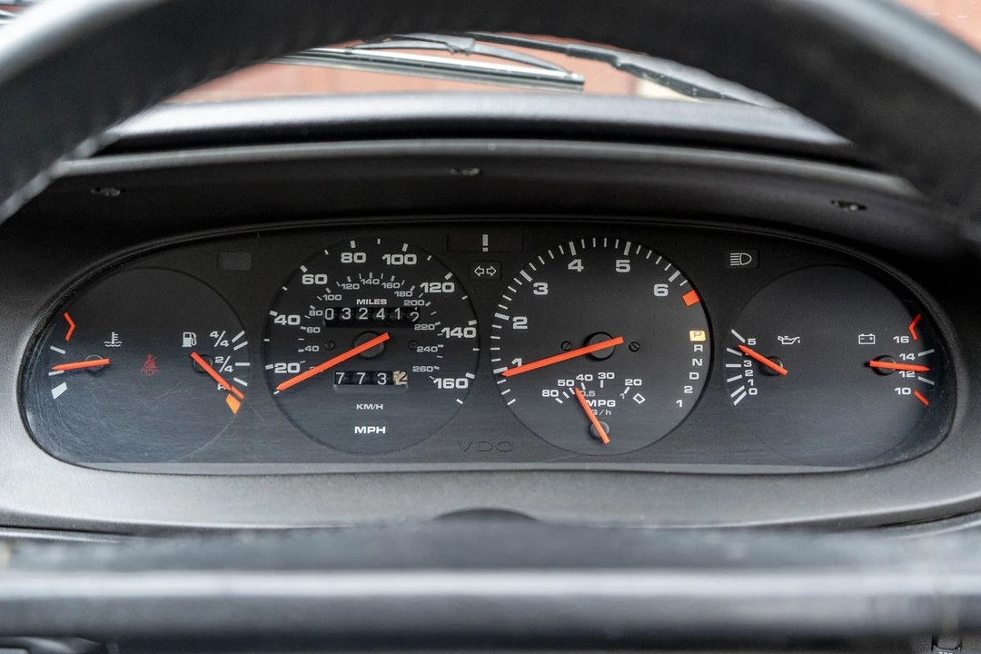 1986 Porsche 944 - Image 24 of 30