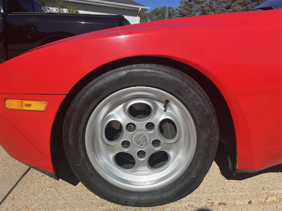 1986 Porsche 944 - Image 10 of 23