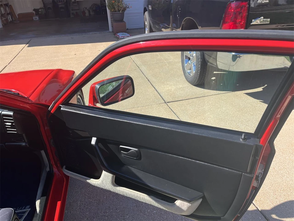1986 Porsche 944 - Image 15 of 23
