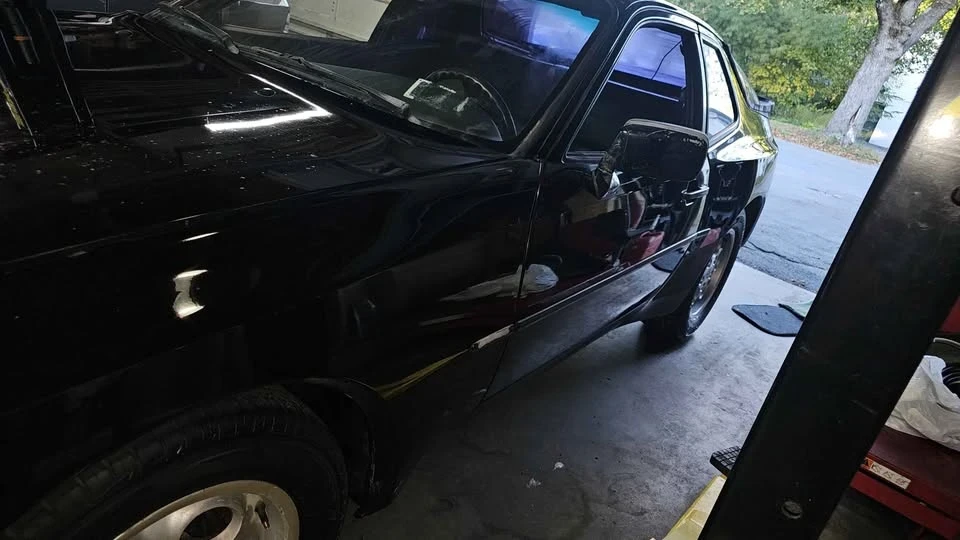 1986 Porsche 944 - Image 13 of 20