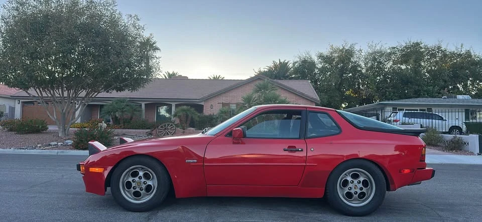 1986 Porsche 944 - Image 2 of 10