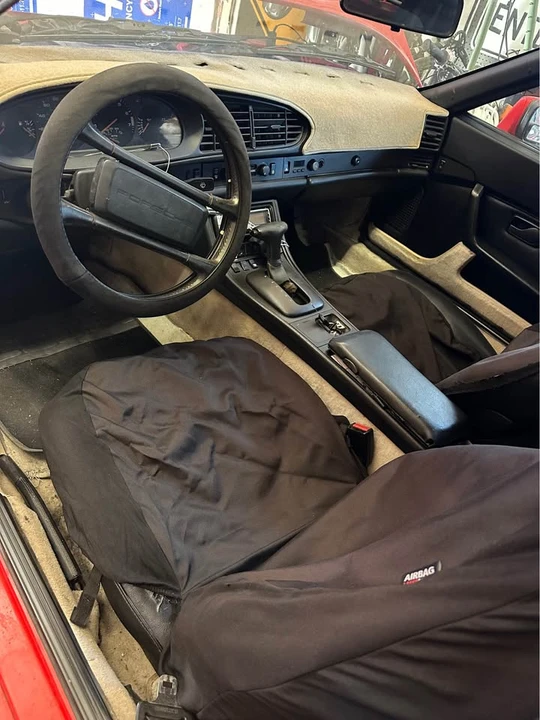 1986 Porsche 944 - Image 5 of 10