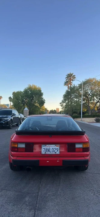 1986 Porsche 944 - Image 3 of 10