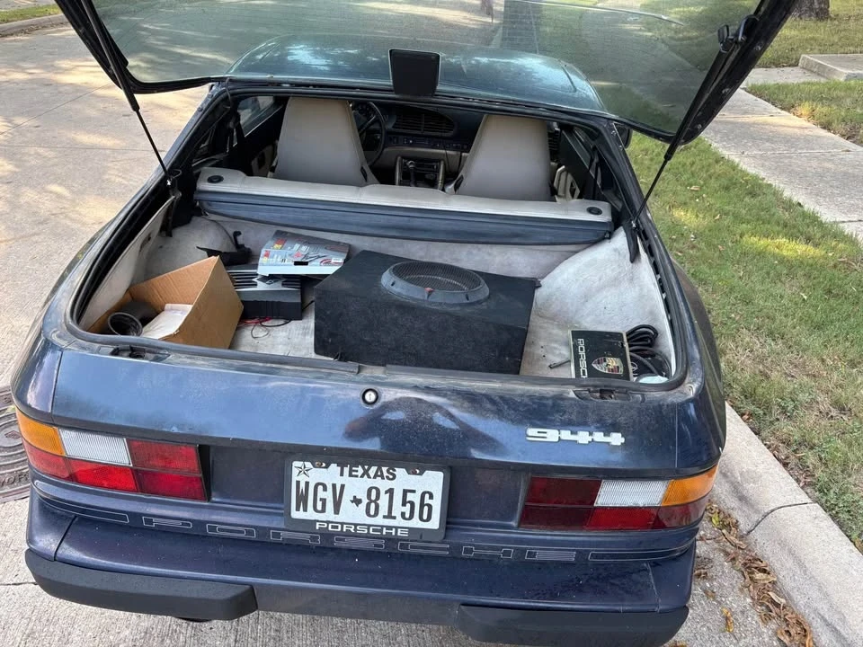 1986 Porsche 944 - Image 6 of 6