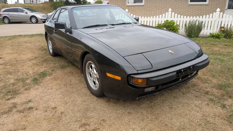 1986 Porsche 944 - Image 3 of 4