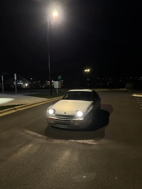 1986 Porsche 944 - Image 7 of 16