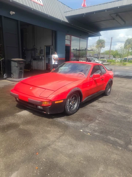 1986 Porsche 944 - Image 5 of 8