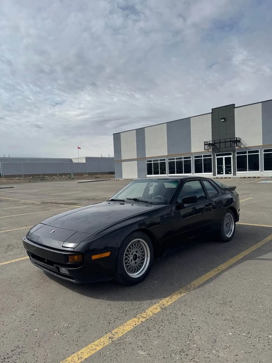 1986 Porsche 944 - Image 2 of 14