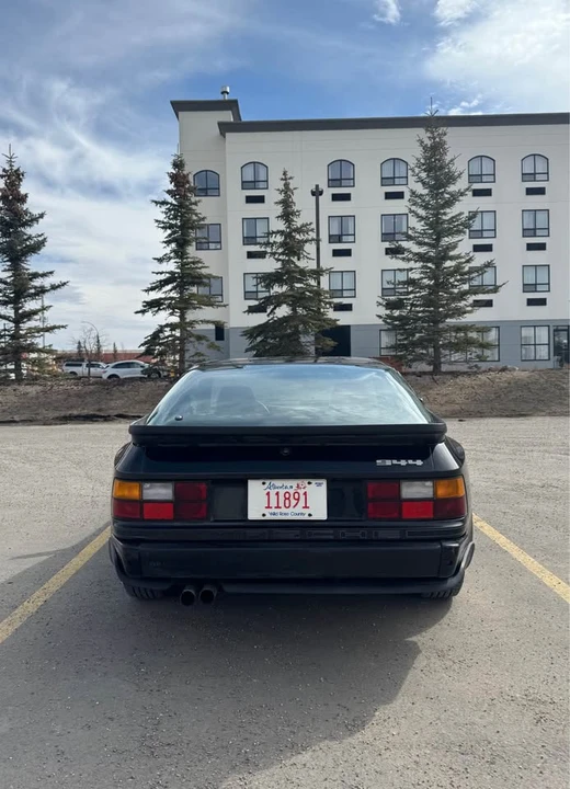 1986 Porsche 944 - Image 7 of 14