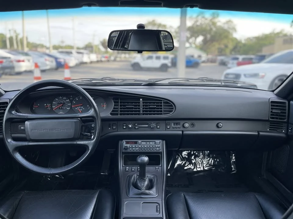 1986 Porsche 944 - Image 5 of 20