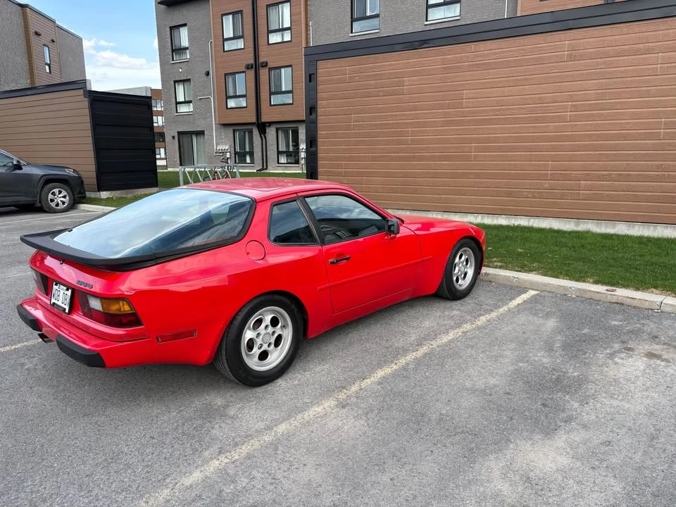 1986 Porsche 944 - Image 5 of 6