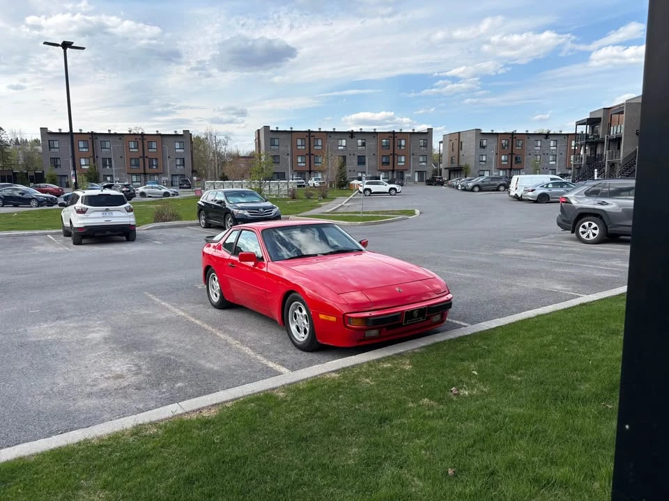 1986 Porsche 944 - Image 6 of 6