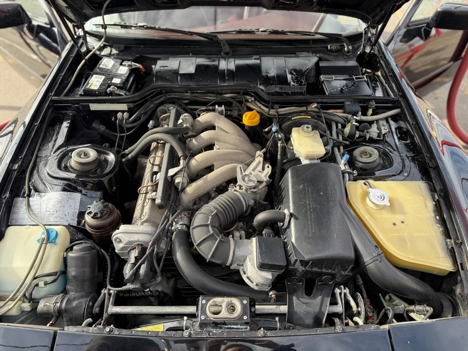 1986 Porsche 944 - Image 5 of 5