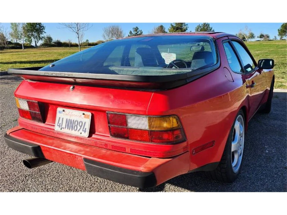 1986 Porsche 944 - Image 5 of 21