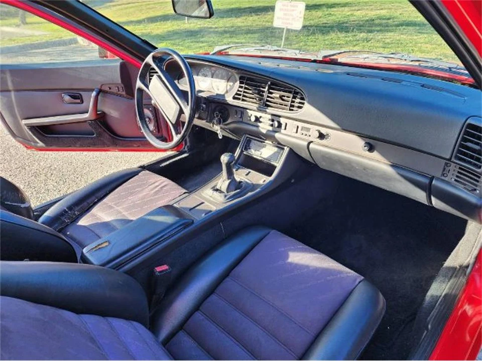 1986 Porsche 944 - Image 6 of 21