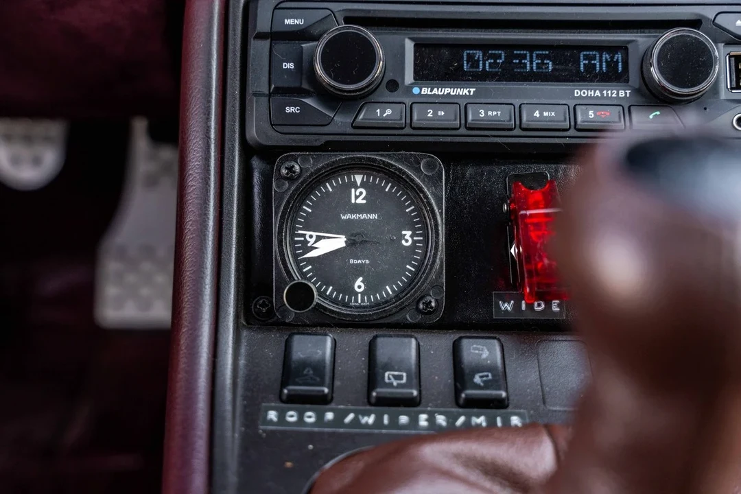 1986 Porsche 944 - Image 11 of 30