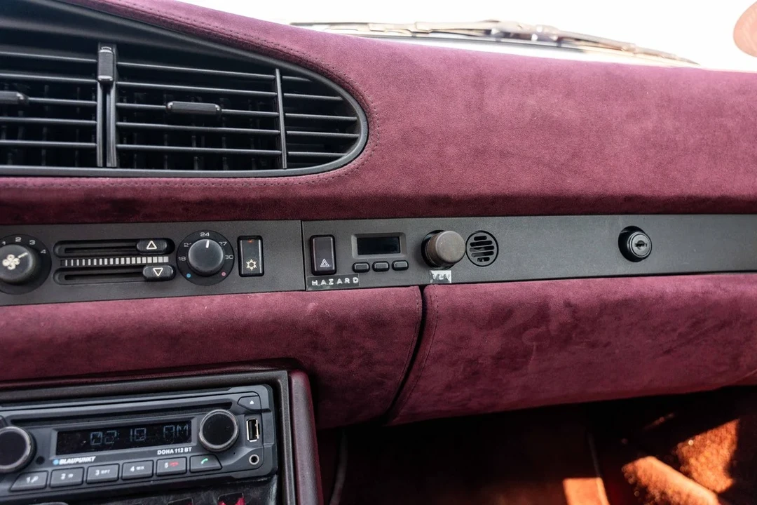 1986 Porsche 944 - Image 25 of 30