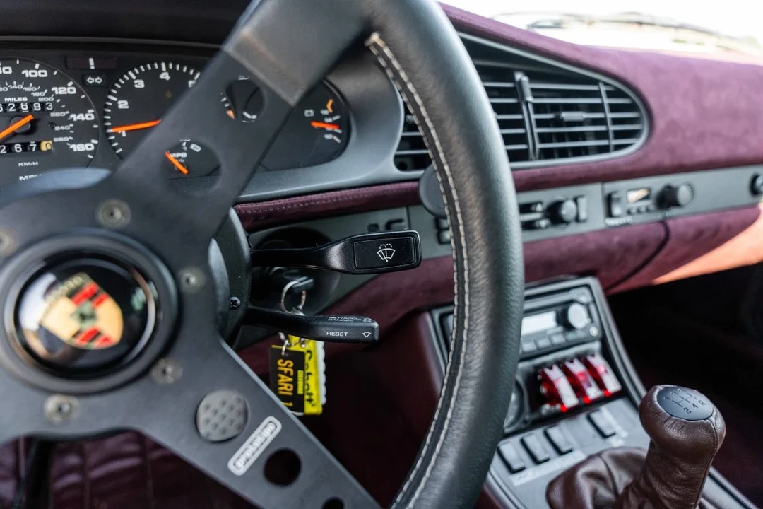 1986 Porsche 944 - Image 17 of 30