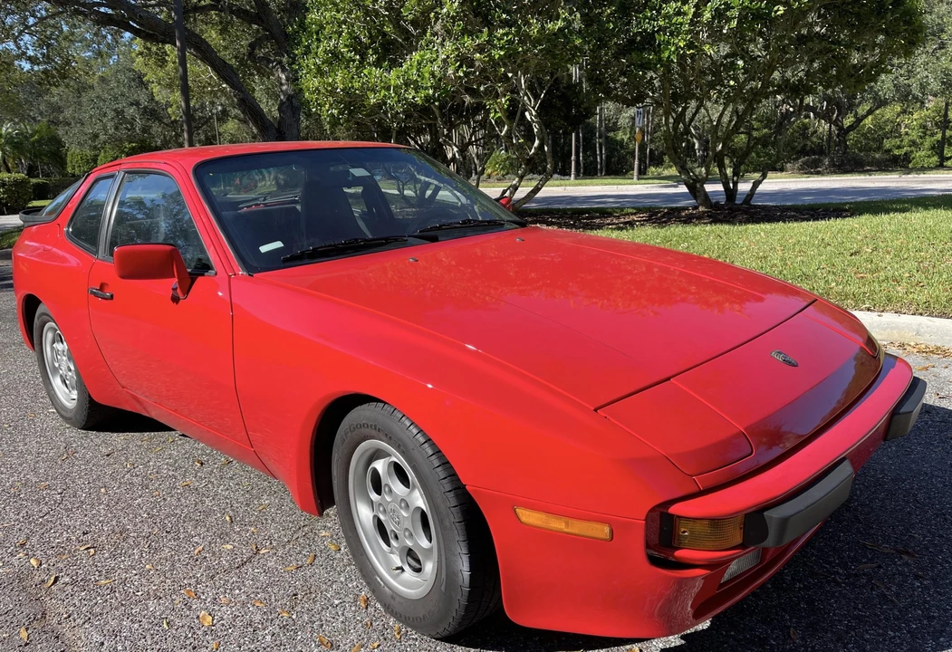 1986 Porsche 944 - Image 4 of 31
