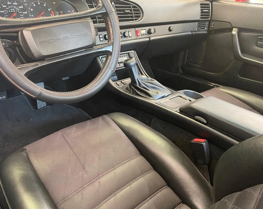 1986 Porsche 944 - Image 23 of 31
