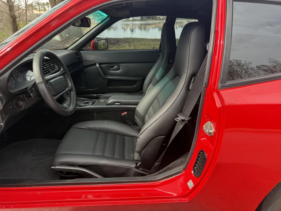1986 Porsche 944 - Image 24 of 31
