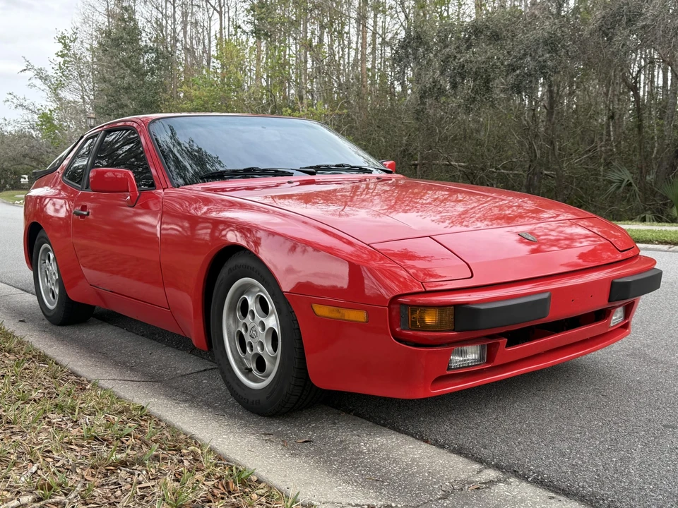 1986 Porsche 944 - Image 10 of 31