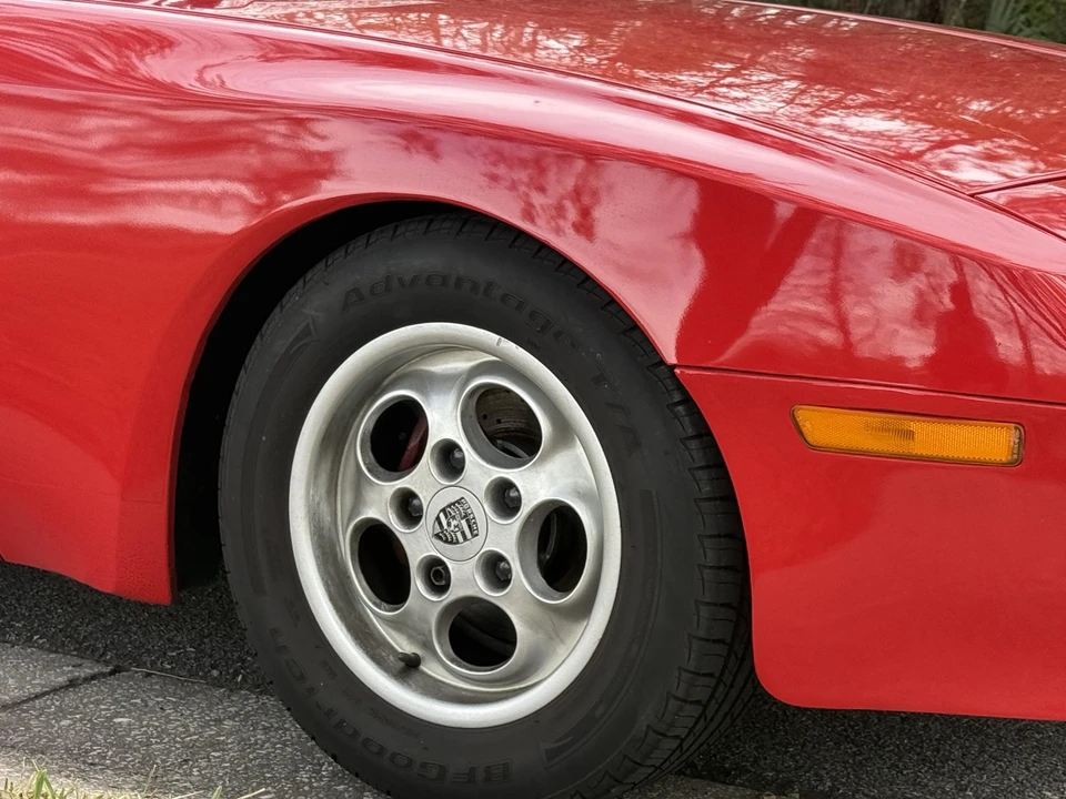 1986 Porsche 944 - Image 22 of 31