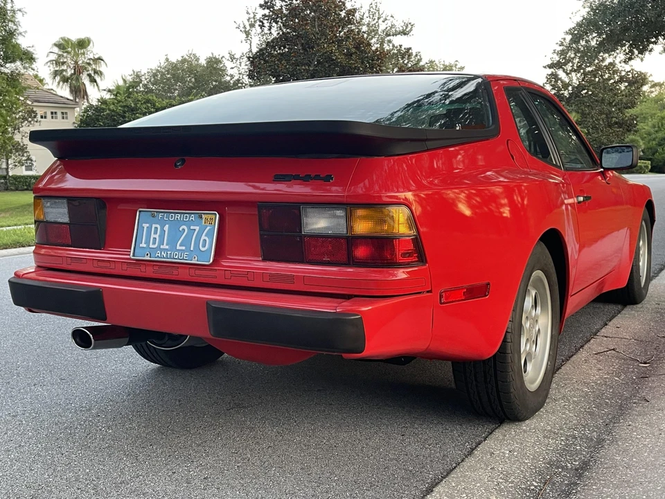 1986 Porsche 944 - Image 3 of 31
