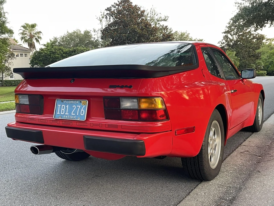 1986 Porsche 944 - Image 2 of 31