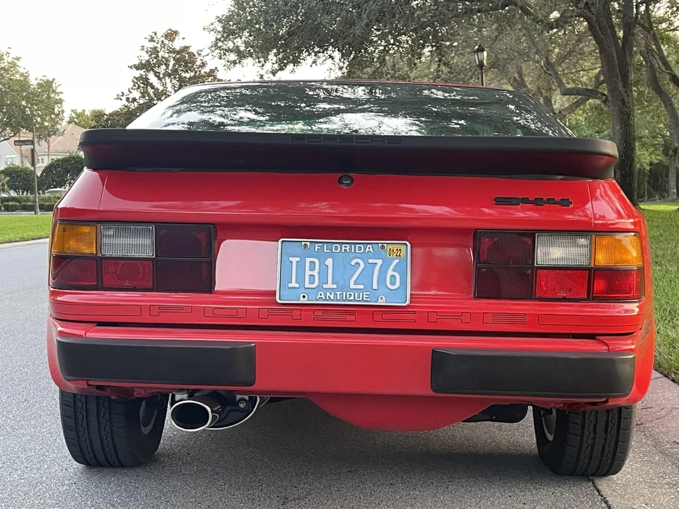 1986 Porsche 944 - Image 4 of 31