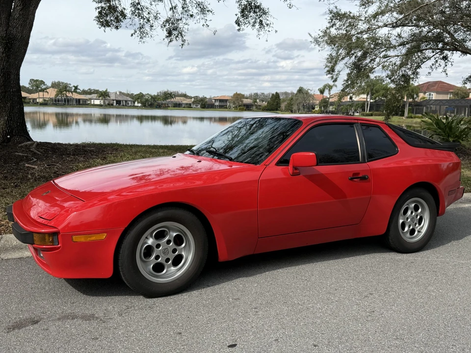 1986 Porsche 944 - Image 2 of 31