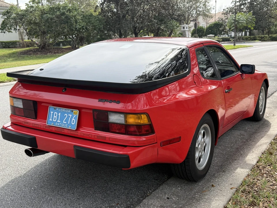 1986 Porsche 944 - Image 14 of 31