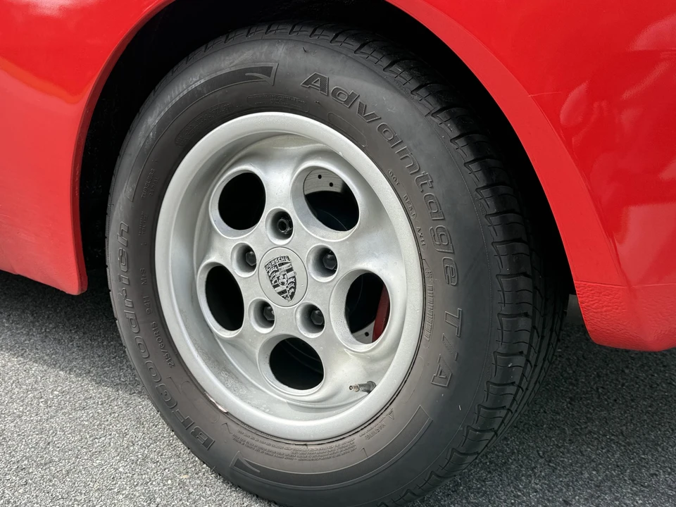 1986 Porsche 944 - Image 21 of 31