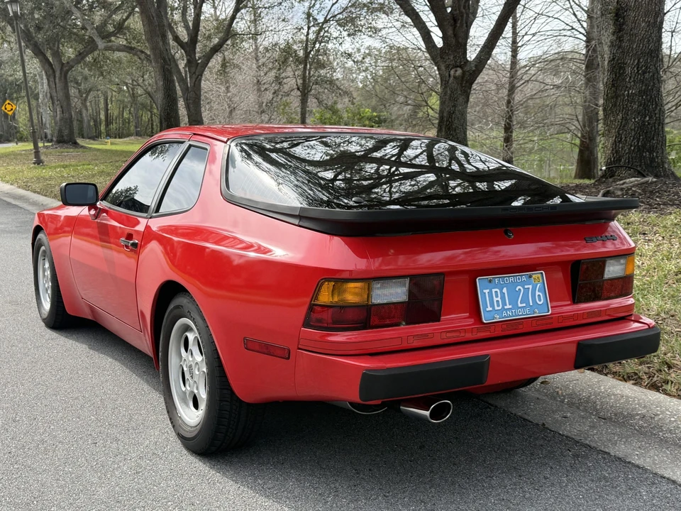 1986 Porsche 944 - Image 17 of 31