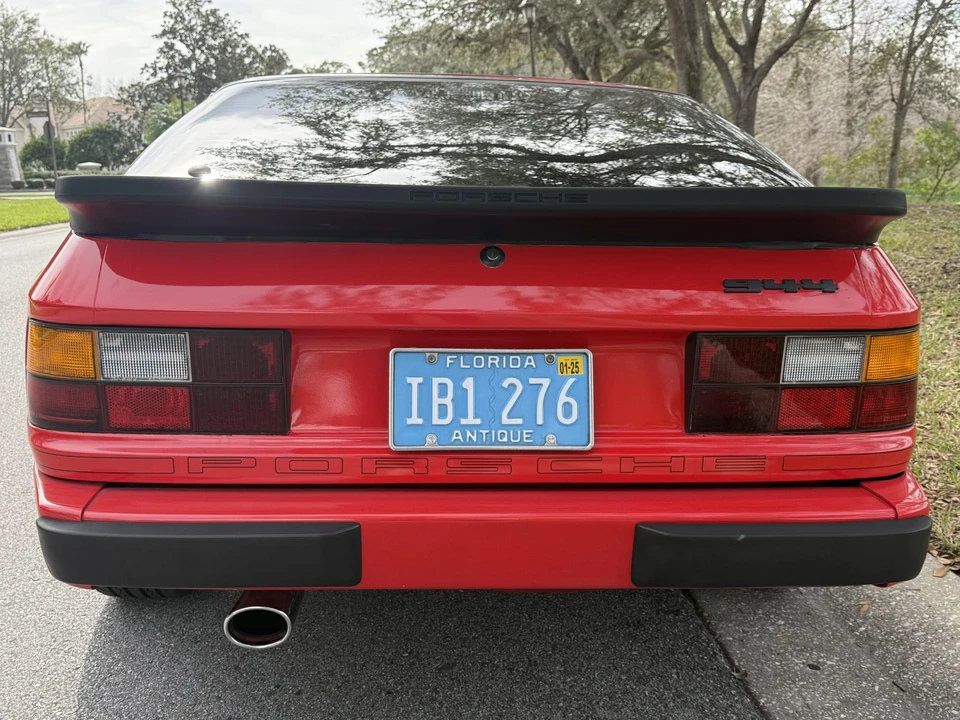 1986 Porsche 944 - Image 16 of 31