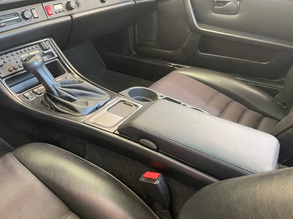 1986 Porsche 944 - Image 24 of 31