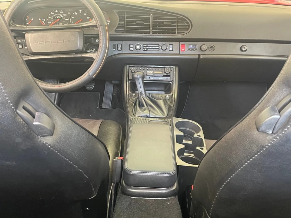 1986 Porsche 944 - Image 25 of 31