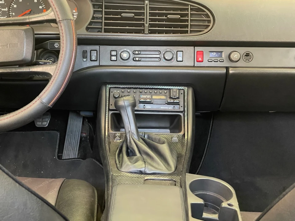 1986 Porsche 944 - Image 28 of 31