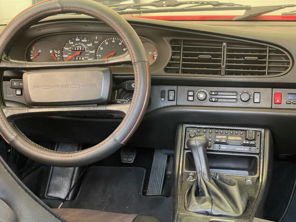 1986 Porsche 944 - Image 26 of 31